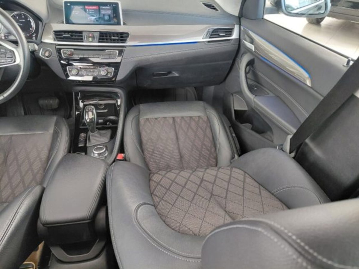BMW X1 sDrive18d xLine Plus (12)