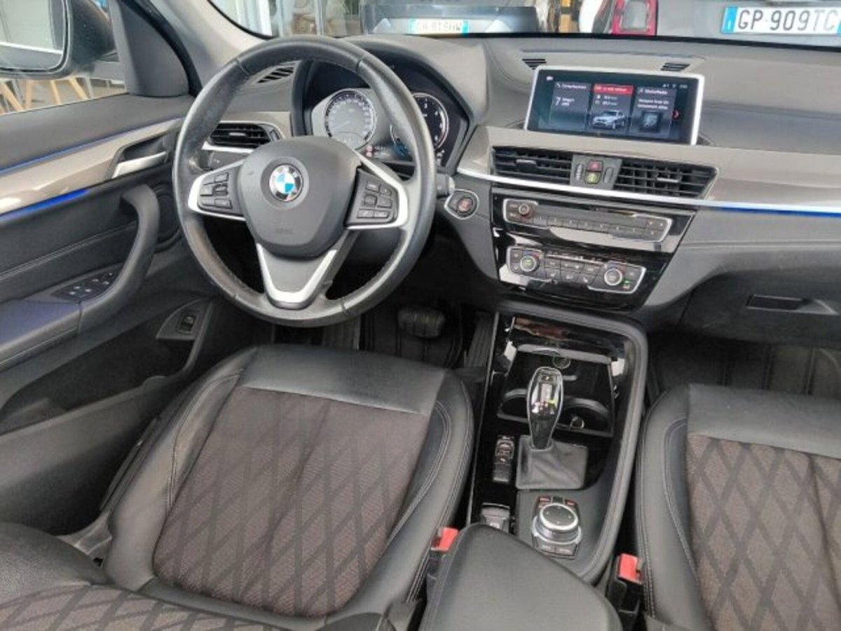 BMW X1 sDrive18d xLine Plus (13)