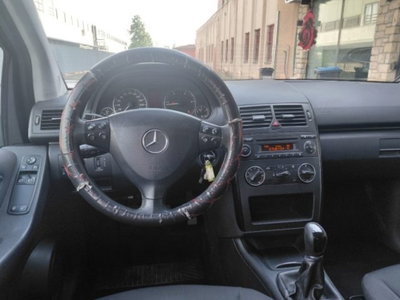 Mercedes-Benz Classe A 180 CDI Elegance (10)