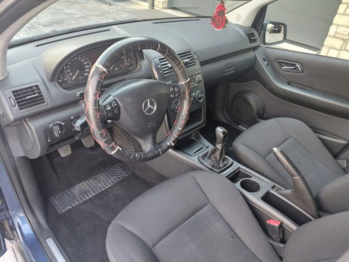 Mercedes-Benz Classe A 180 CDI Elegance (6)