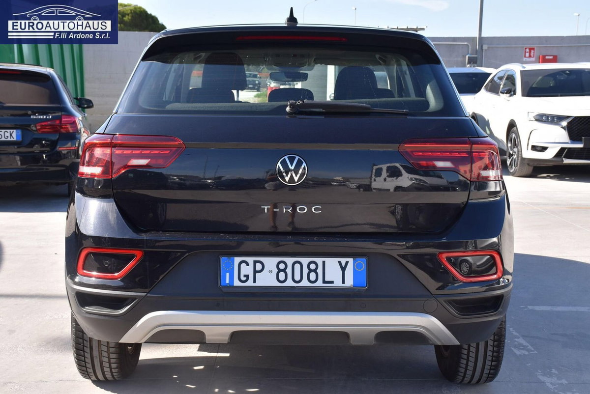 Volkswagen T-Roc 1.0 TSI Life (5)