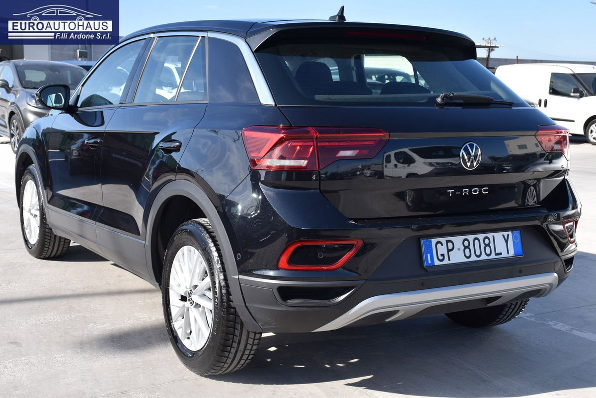 Volkswagen T-Roc 1.0 TSI Life (6)