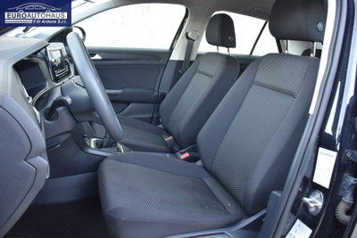 Volkswagen T-Roc 1.0 TSI Life (8)