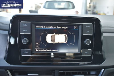 Volkswagen T-Roc 1.0 TSI Life (9)