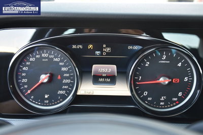 Mercedes-Benz Classe E 200 d Auto Premium Plus (11)