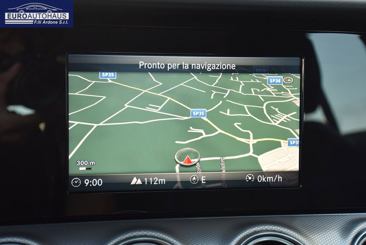 Mercedes-Benz Classe E 200 d Auto Premium Plus (12)