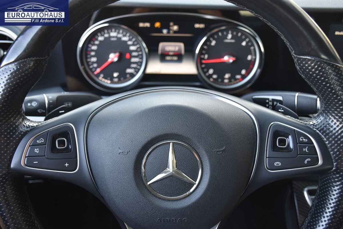 Mercedes-Benz Classe E 200 d Auto Premium Plus (18)