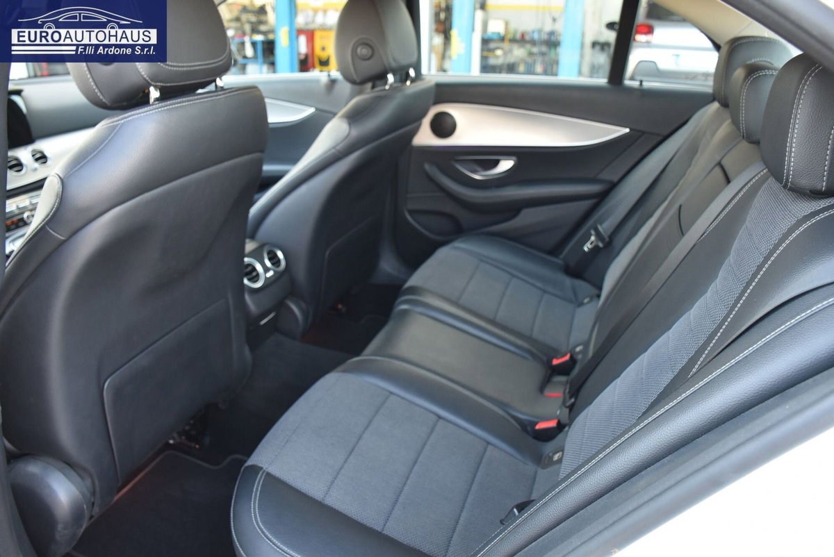 Mercedes-Benz Classe E 200 d Auto Premium Plus (20)