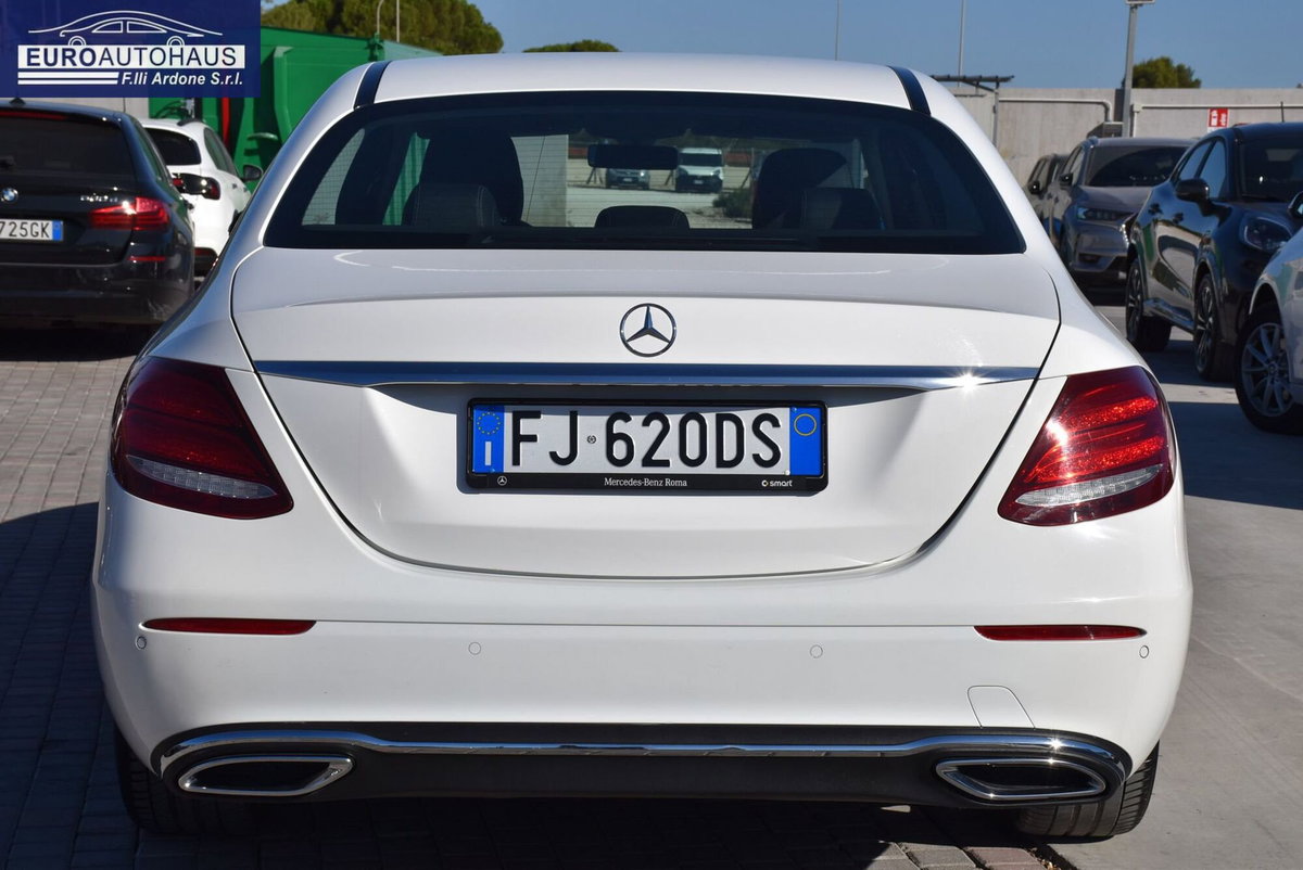 Mercedes-Benz Classe E 200 d Auto Premium Plus (5)