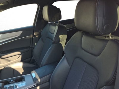 Audi A6 Avant 40 2.0 TDI quattro ultra S tronic Business (13)