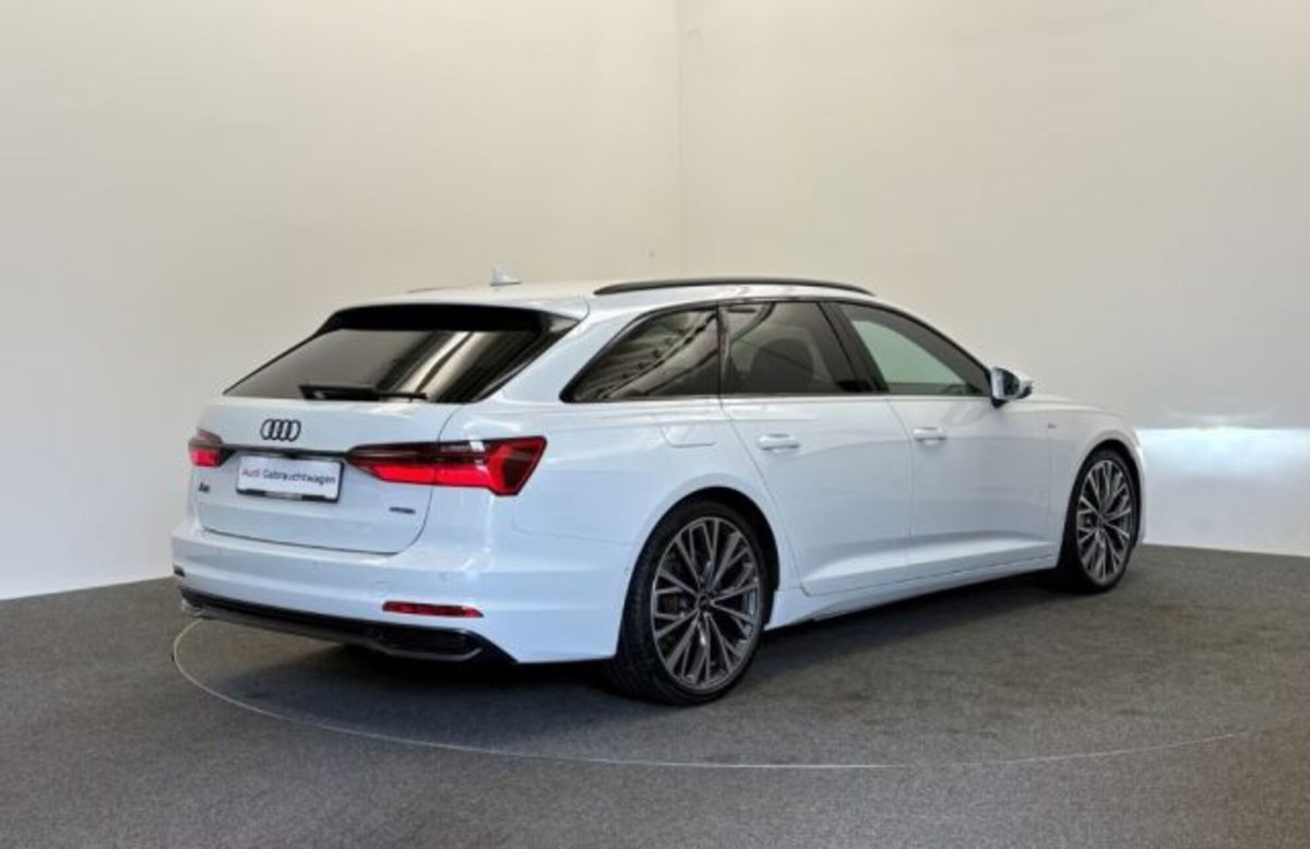 Audi A6 Avant 40 2.0 TDI quattro ultra S tronic Business (5)