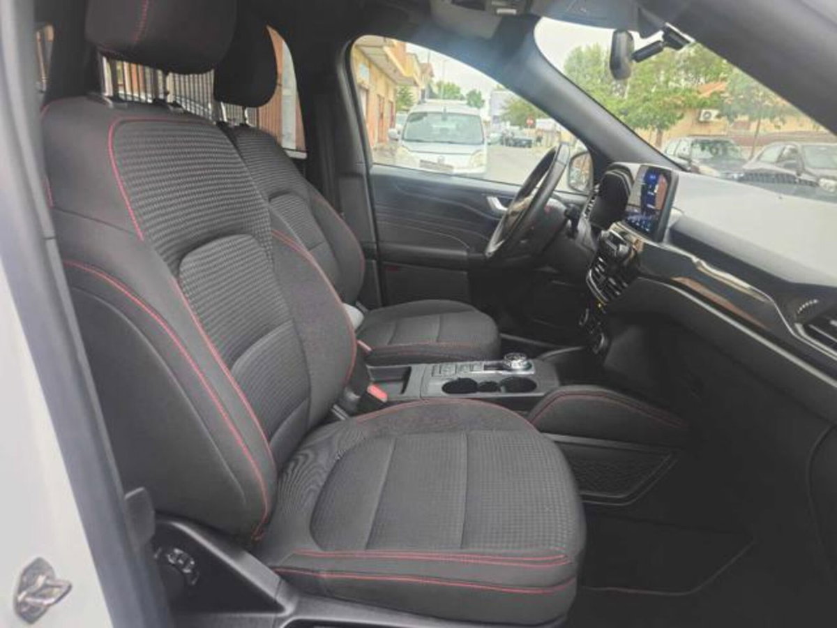 Ford Kuga 2.5 Full Hybrid 190 CV CVT 2WD ST-Line Design (18)