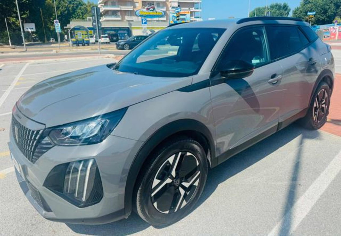 Peugeot 2008 PureTech 130 S&S EAT8 Allure Pack (2)