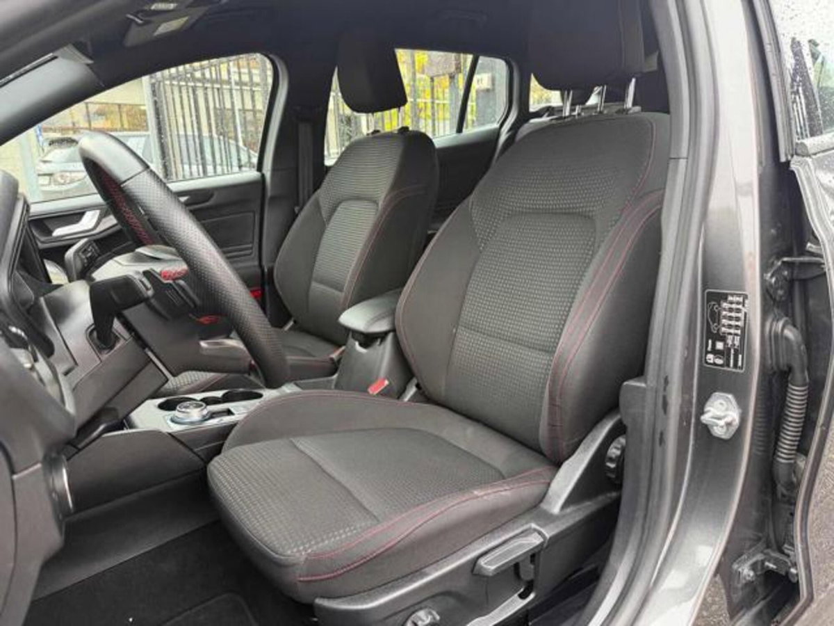 Ford Focus Station Wagon 1.5 EcoBlue 115 CV automatico SW ST-Line Design (15)