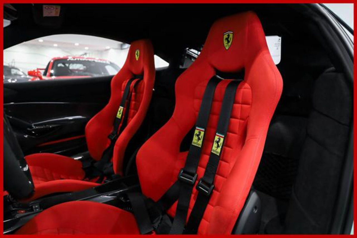 Ferrari 488 Coupé 488 Pista (11)