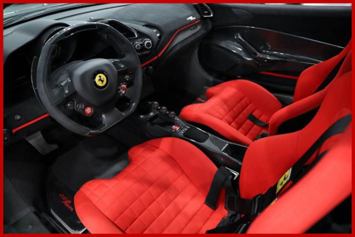 Ferrari 488 Coupé 488 Pista (12)