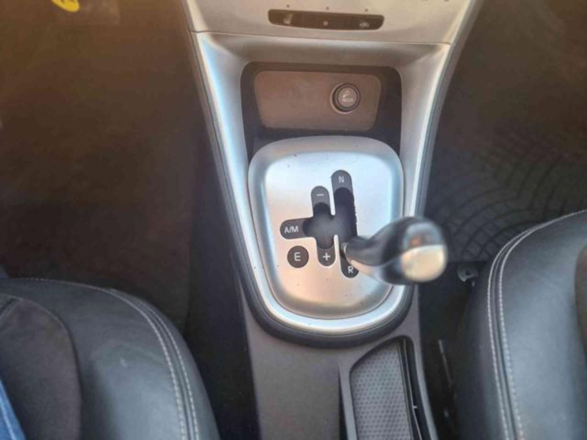 Lancia Delta 1.6 MJT DPF Oro (13)