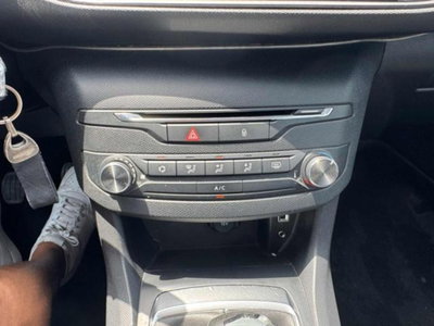 Peugeot 308 BlueHDi 100 S&S Access (15)