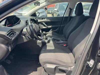 Peugeot 308 BlueHDi 100 S&S Access (9)