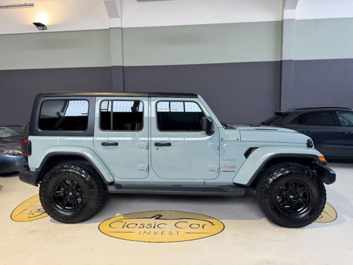 Jeep Wrangler Unlimited 3.6 V6 Sahara Auto (6)