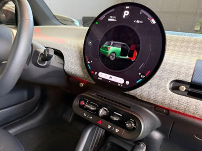 MINI Mini Cooper SE Resolute (13)