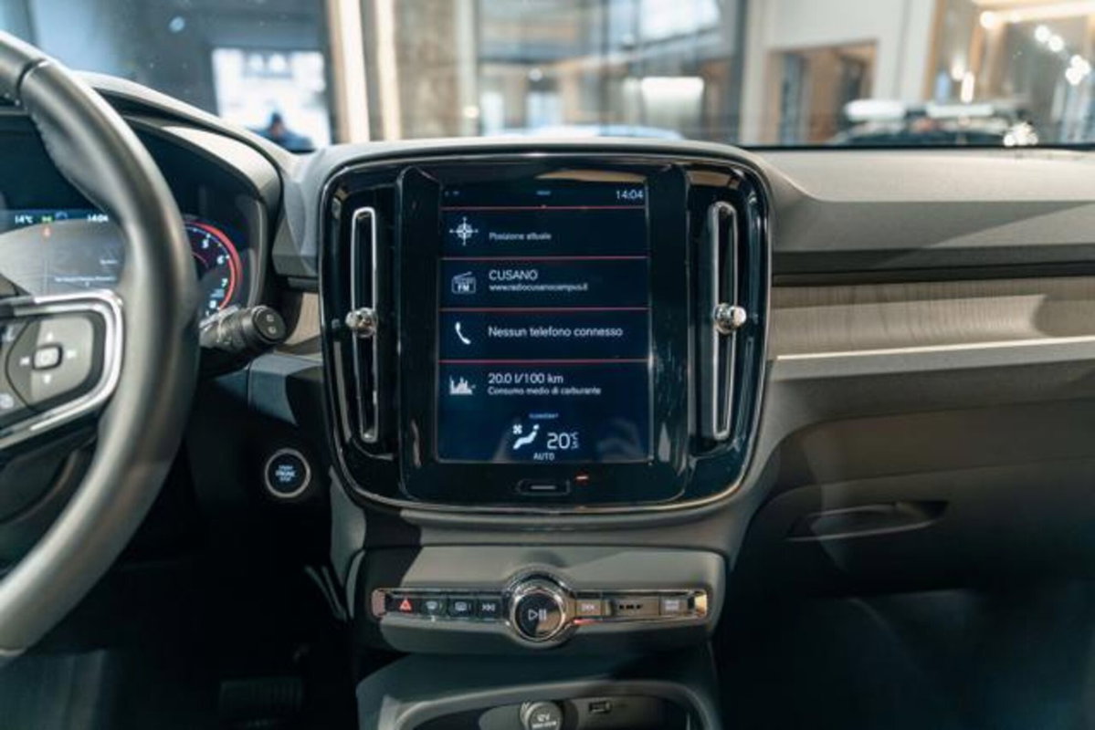Volvo XC40 T4 AWD Geartronic (14)