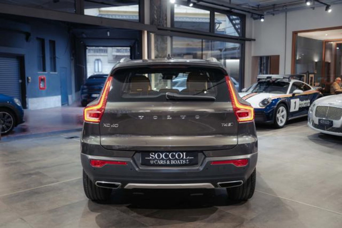 Volvo XC40 T4 AWD Geartronic (7)