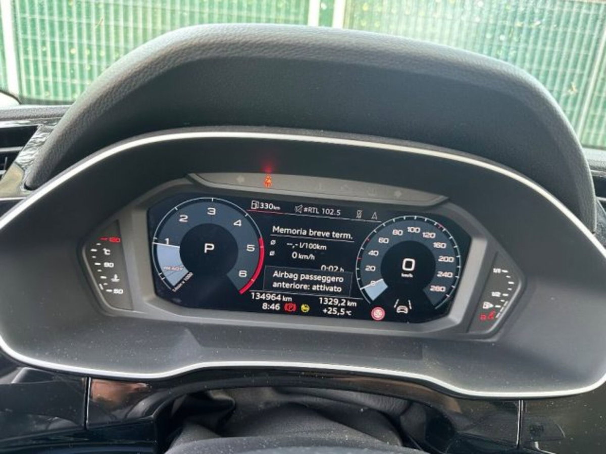 Audi Q3 35 TDI quattro S tronic Business (3)