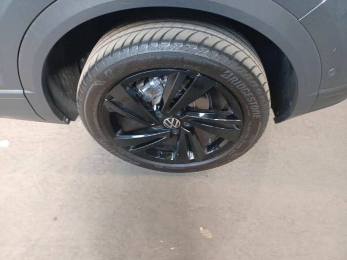 Volkswagen T-Roc 1.0 tsi Style 115cv (13)