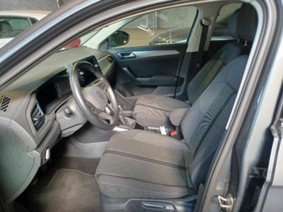 Volkswagen T-Roc 1.0 tsi Style 115cv (2)