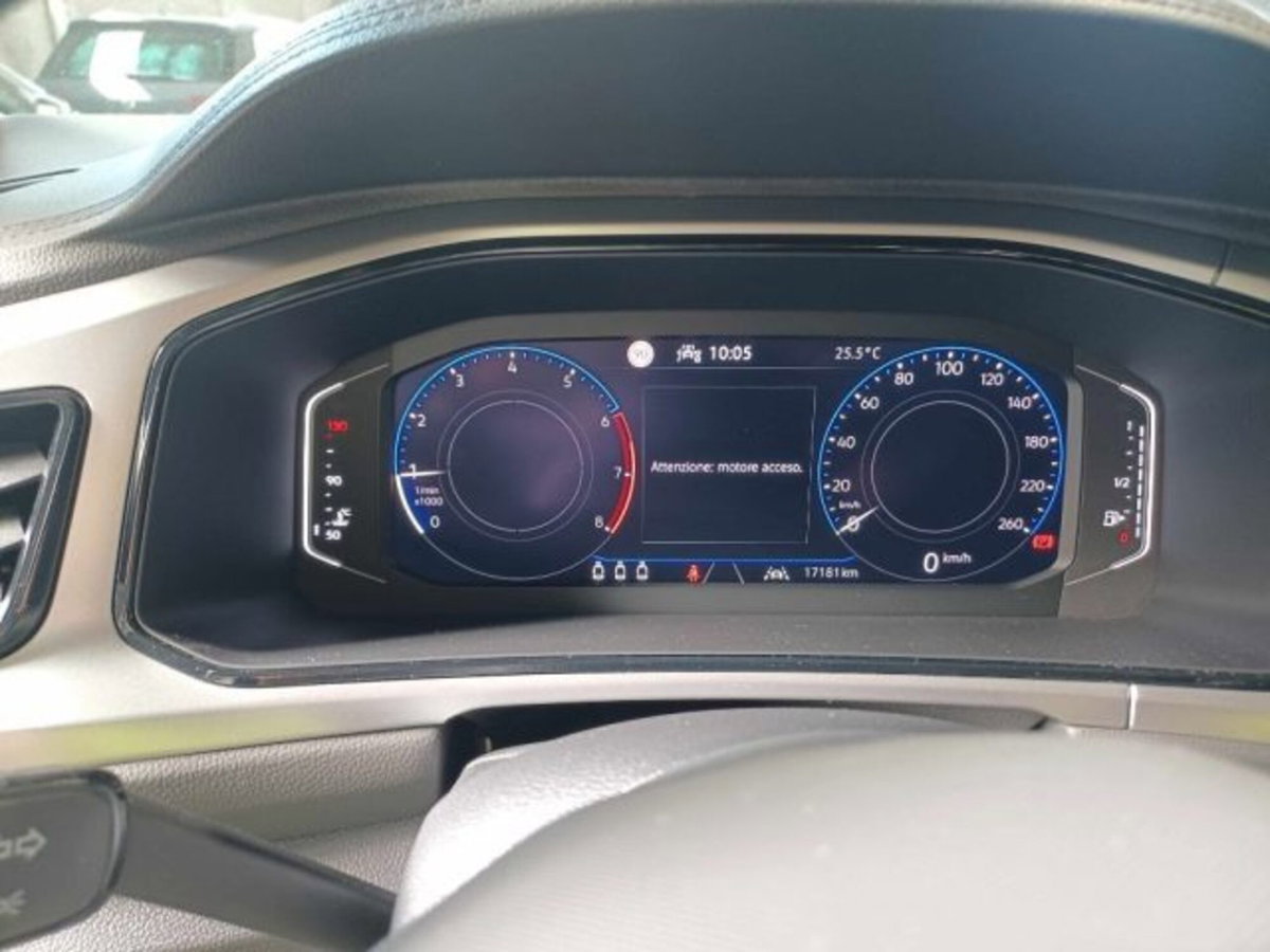 Volkswagen T-Roc 1.0 tsi Style 115cv (4)