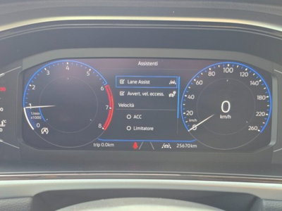 Volkswagen T-Roc 1.0 tsi R-Line 115cv (5)