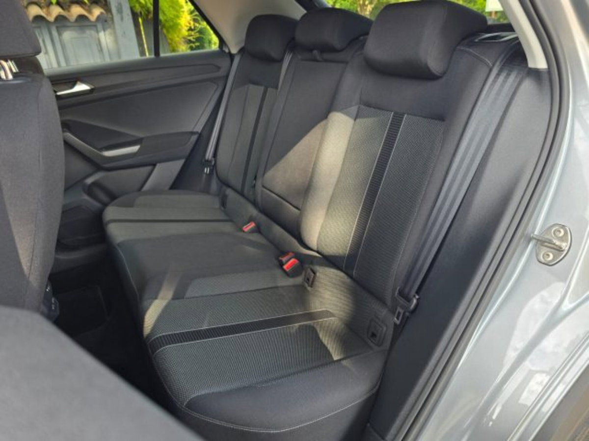 Volkswagen T-Roc 1.0 tsi R-Line 115cv (7)