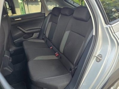 Volkswagen Taigo 1.0 tsi R-Line 95cv (8)