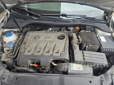Volkswagen Golf 2.0 TDI 140CV DPF 5p. Highline (14)