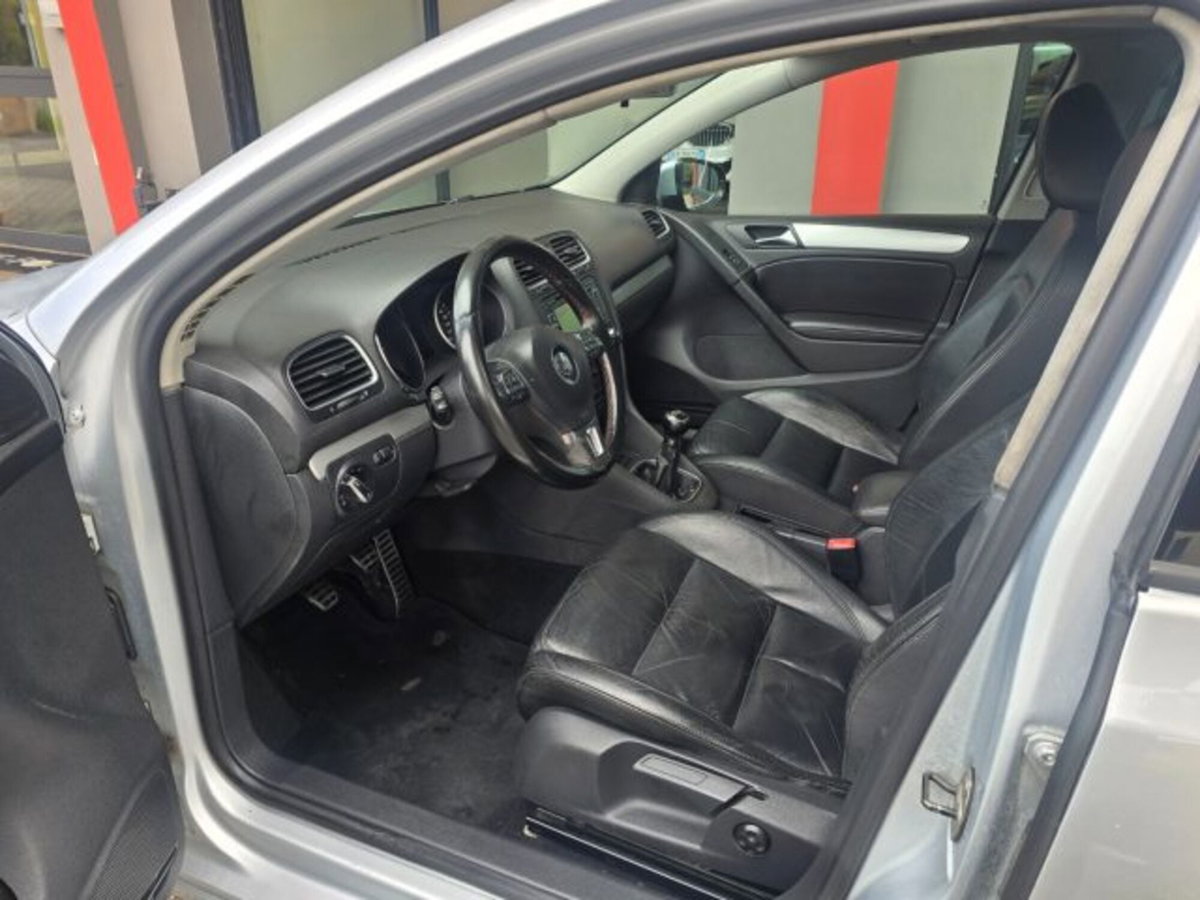 Volkswagen Golf 2.0 TDI 140CV DPF 5p. Highline (18)