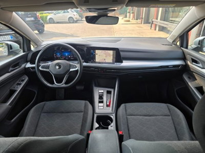 Volkswagen Golf Variant 2.0 tdi R-Line 150cv dsg (4)