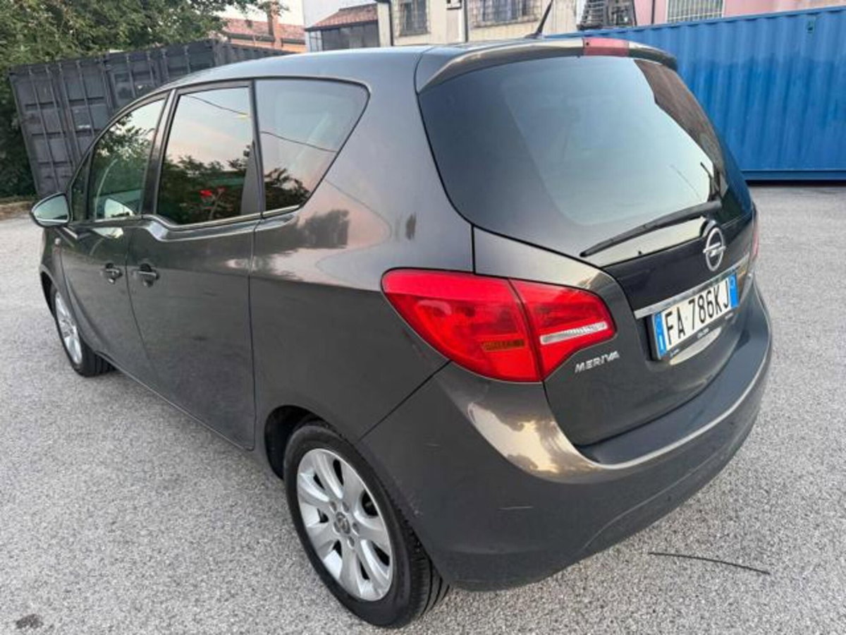 Opel Meriva 1.3 CDTI 95CV ecoFLEStart&Stop Cosmo (14)