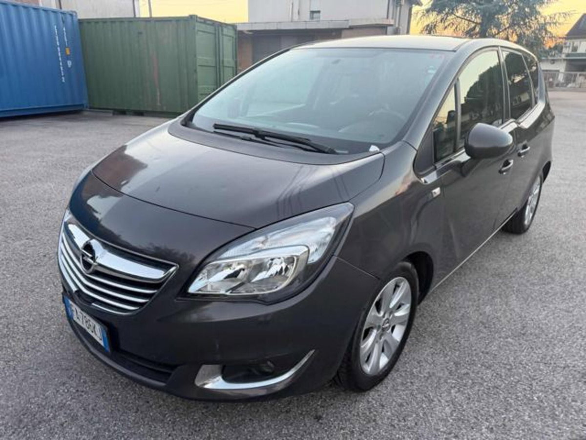 Opel Meriva 1.3 CDTI 95CV ecoFLEStart&Stop Cosmo (3)