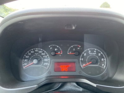 Fiat Qubo 1.3 MJT 80 CV Lounge (13)