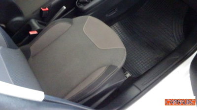 Citroen C3 PureTech 82 Selection (13)