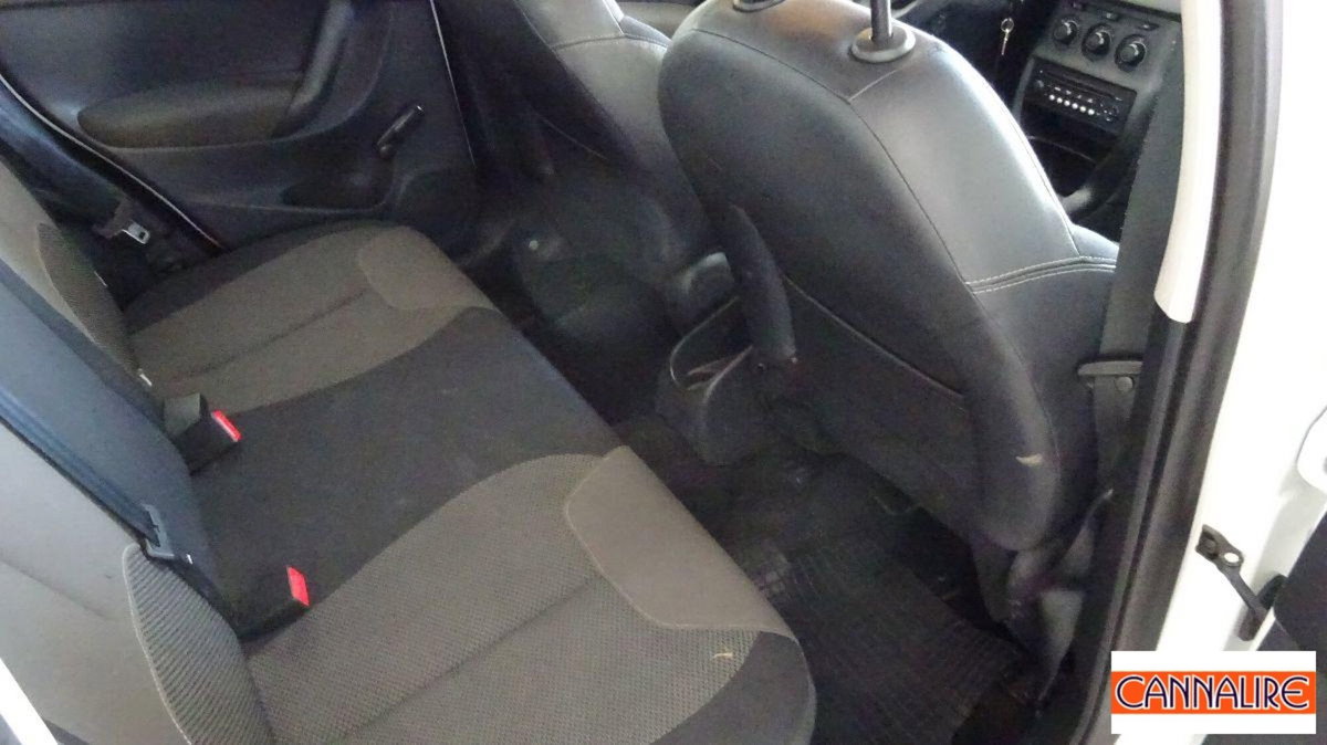 Citroen C3 PureTech 82 Selection (16)