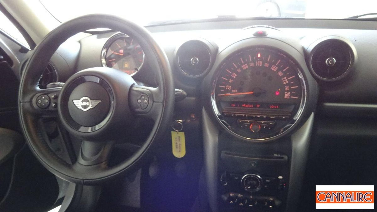 MINI Mini Paceman 1.6 Cooper D Business Paceman (13)