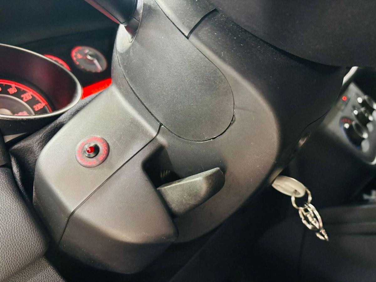 Fiat Punto 1.2 8V 5 porte Lounge (13)