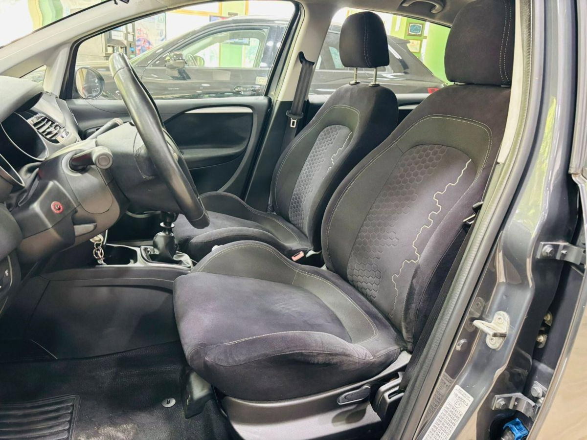 Fiat Punto 1.2 8V 5 porte Lounge (9)