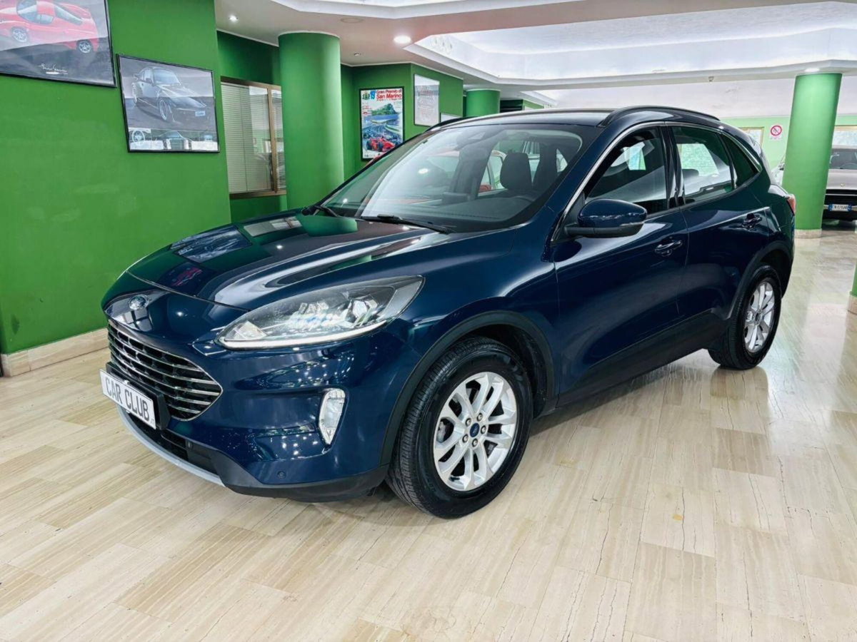 Ford Kuga 1.5 TDCI 120 CV S&S 2WD Powershift Titanium