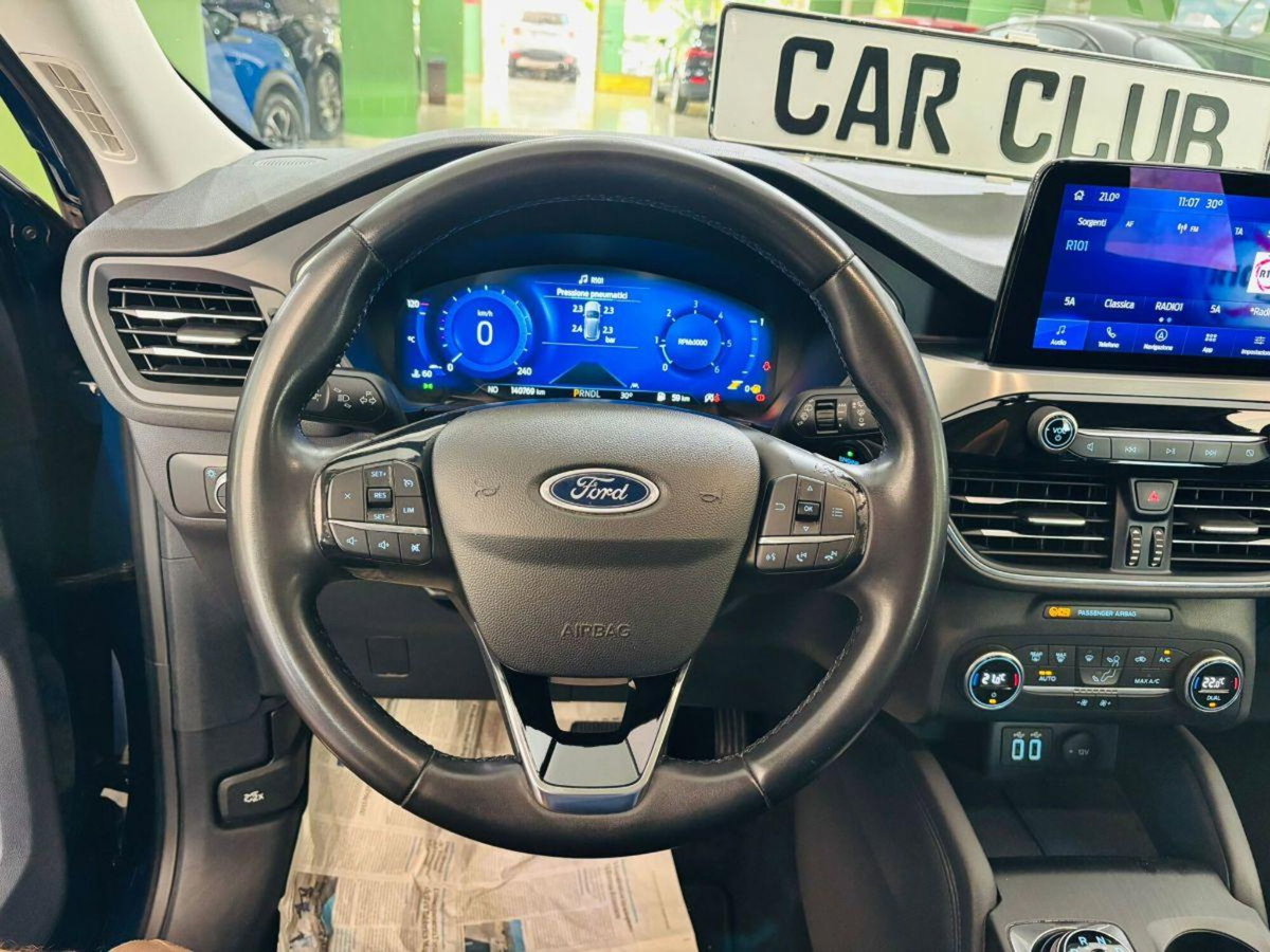 Ford Kuga 1.5 TDCI 120 CV S&S 2WD Powershift Titanium (12)