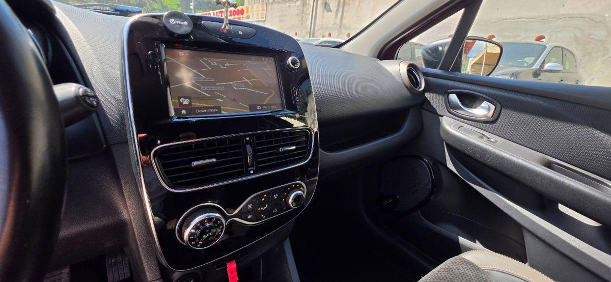 Renault Clio 1.5 dCi 8V 90CV Start&Stop 5 porte GT Line (14)