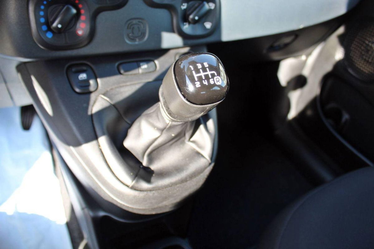 Fiat Panda 1.0 firefly hybrid Pop s&s 70cv (13)