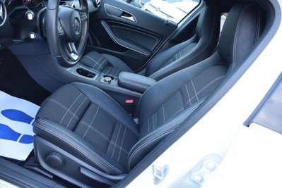 Mercedes-Benz Classe A 200 d Automatic Sport (6)